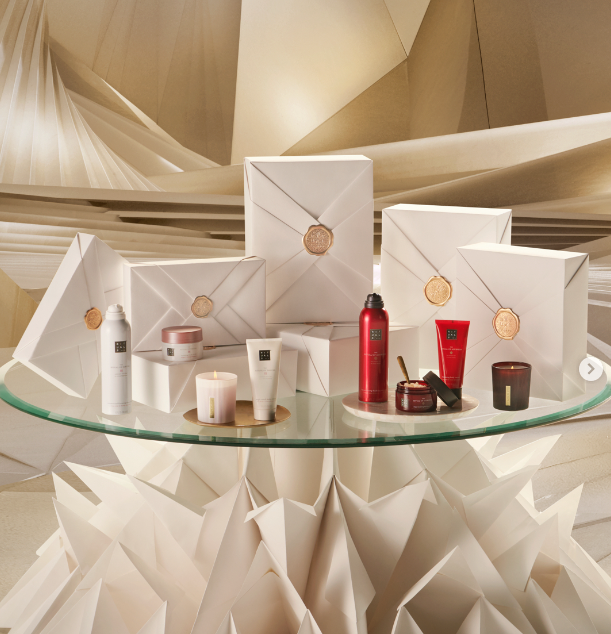 Louis Vuitton Origami Mother's Day Event